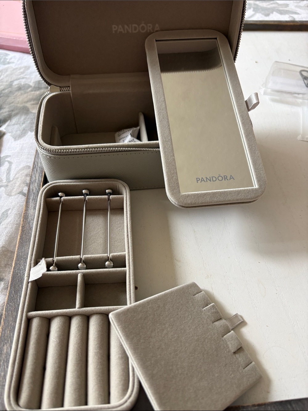 Pandora light grey Travel Jewelry Organizer with Mirror (small as per Pandora)